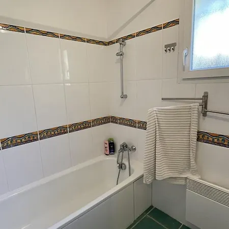 Maison Charmante Pres Du Lac, Parking Prive, Animaux Admis - Fr-1-822-12 Holiday home *