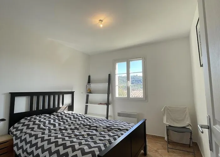 Holiday home Maison Charmante Pres Du Lac, Parking Prive, Animaux Admis - Fr-1-822-12 Esparron-de-Verdon